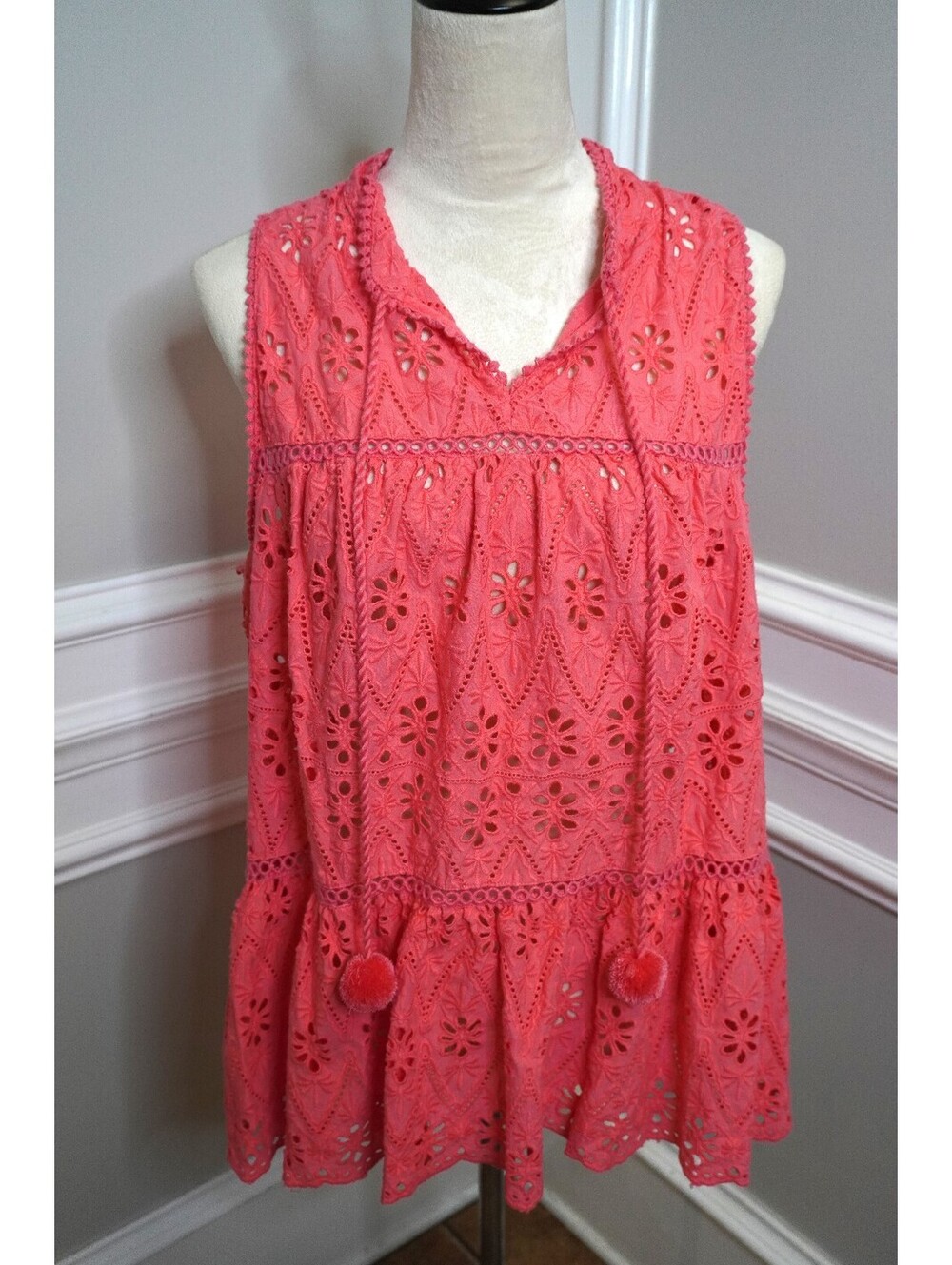 Crown & Ivy Coral Eyelet Sleeveless Top XXL